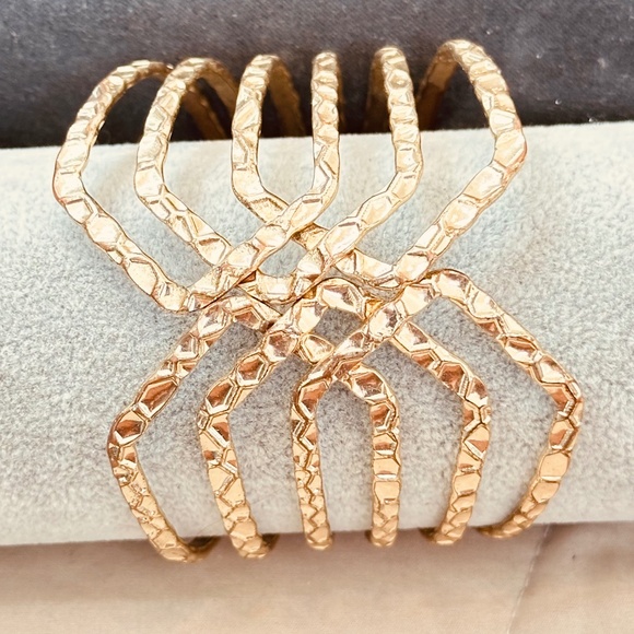 2/$20 Gold Tone Wide Bangle Bracelet w/Textured Design & Hinge Vintage - Picture 1 of 11